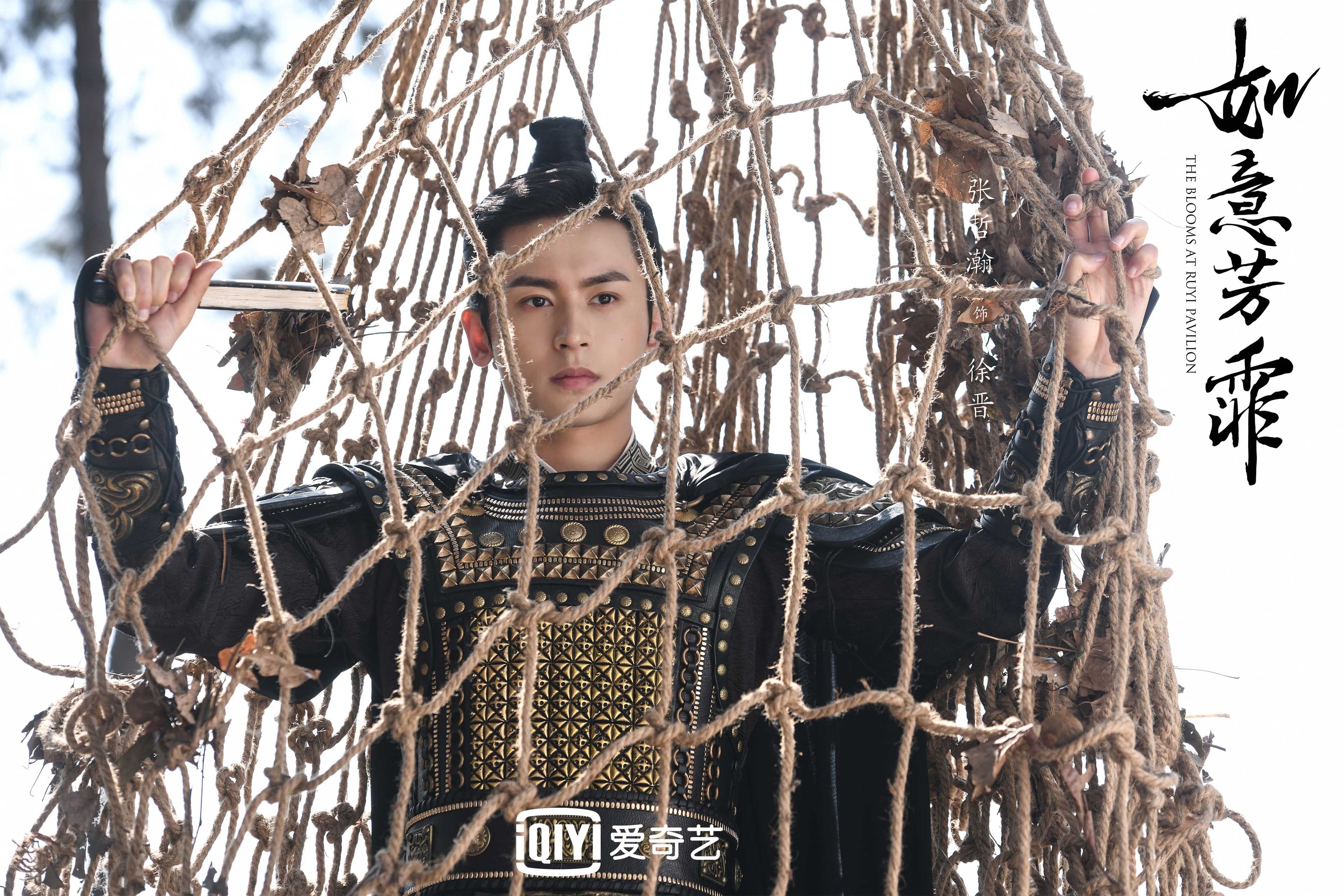 张伟丽拼尽全力艰难取胜格斗冠军赛,张伟丽一场比赛格斗能挣多少钱